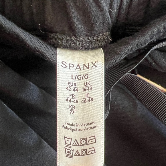 SPANX Air Essentials Matching Set Pullover & Joggers Pants Black Sz Large Travel - Picture 10 of 12